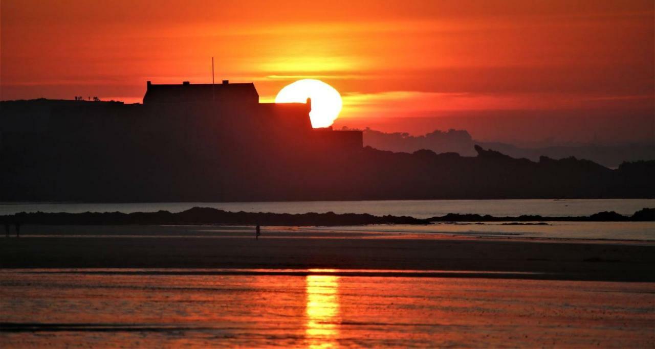 Joli T2, gare, intra-muros&plage à proximité Saint-Malo Extérieur photo